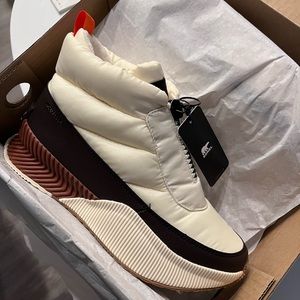 Sorel Out N About lll Puffy Womens Zip Boots prAna